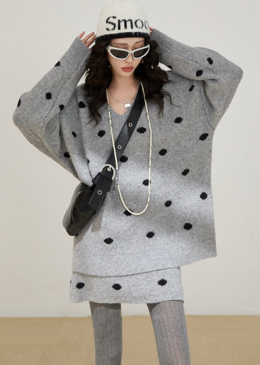 Sophisticated Garment with a Clean Classic Look