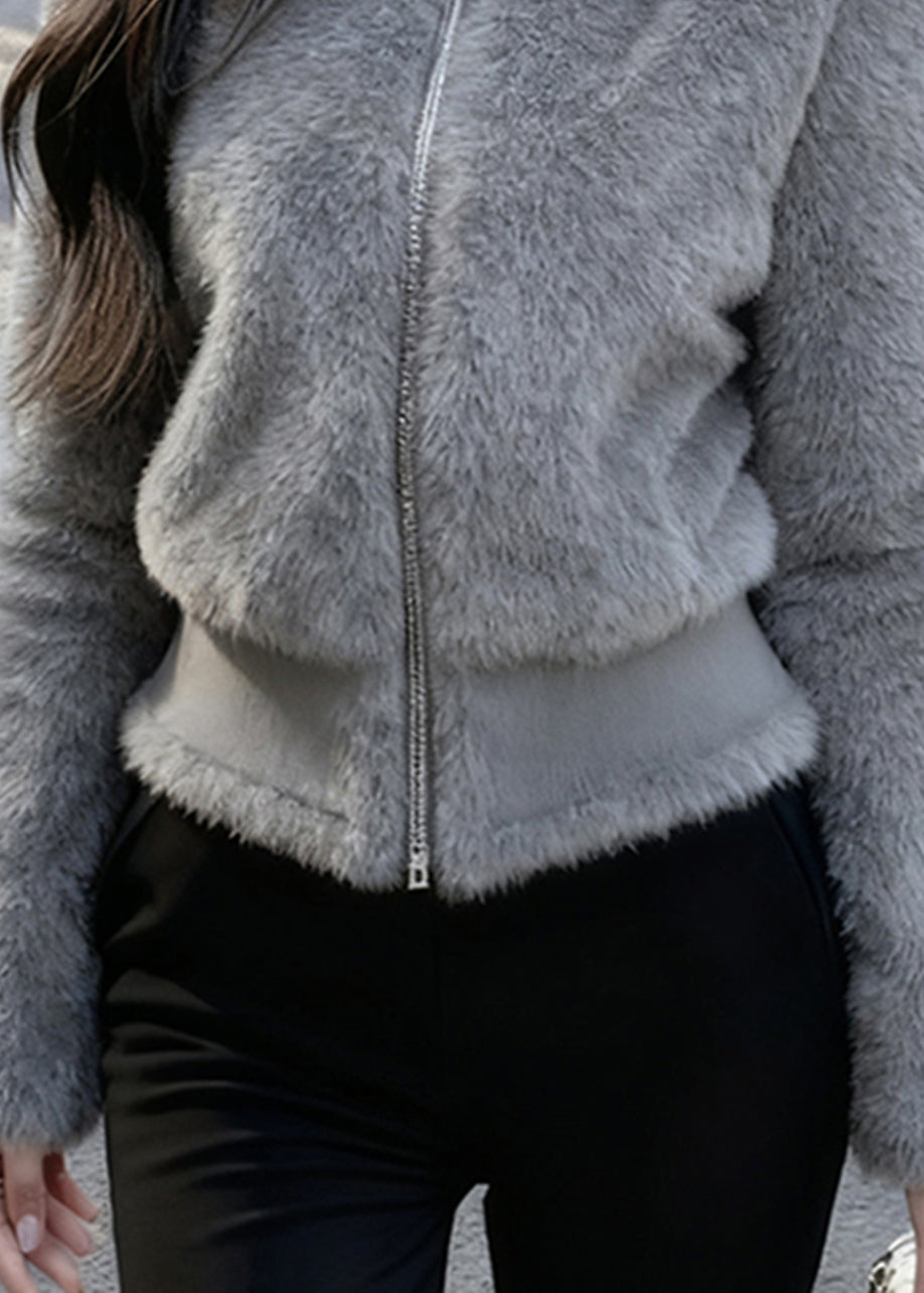 Effortlessly Elegant Coat with a Timeless Design