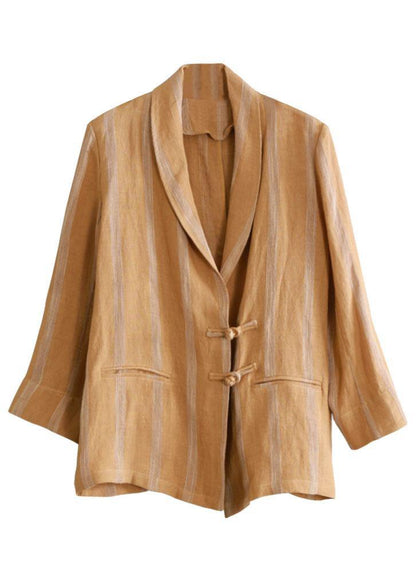Well Tailored Coat with a Graceful Silhouette