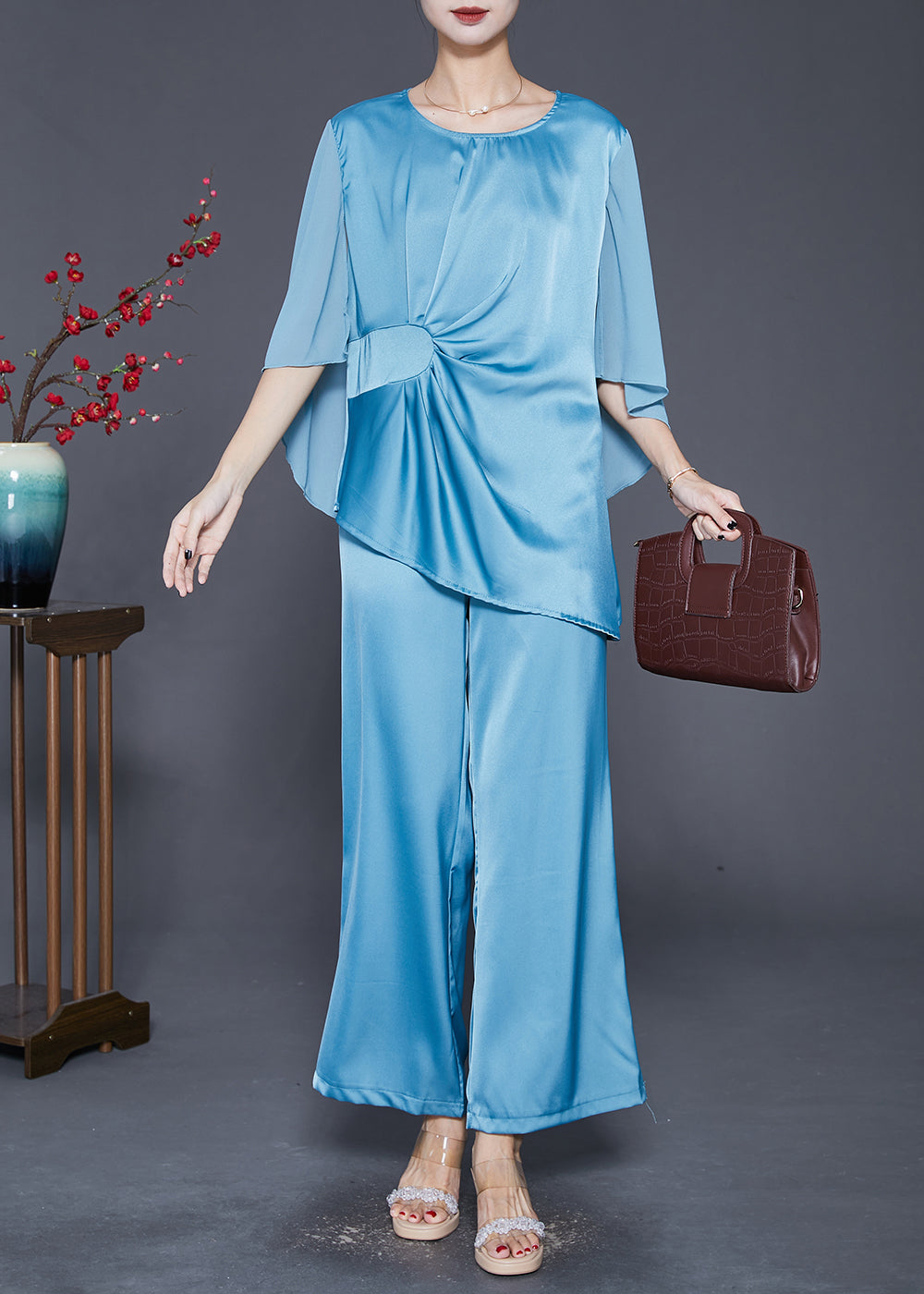 Sophisticated Garment with a Clean Classic Look