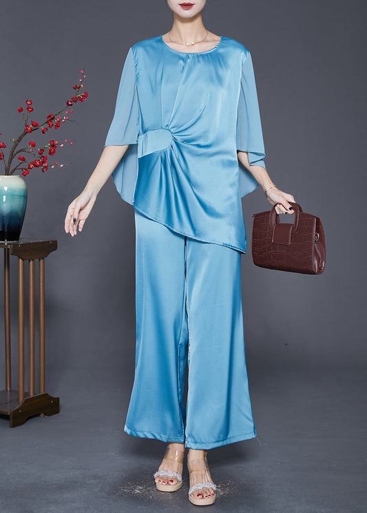 Sophisticated Garment with a Clean Classic Look