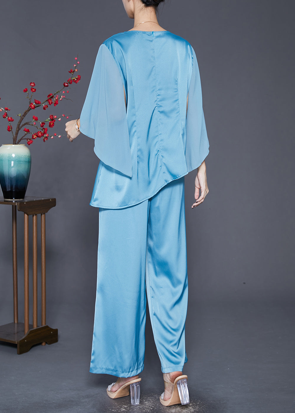 Sophisticated Garment with a Clean Classic Look