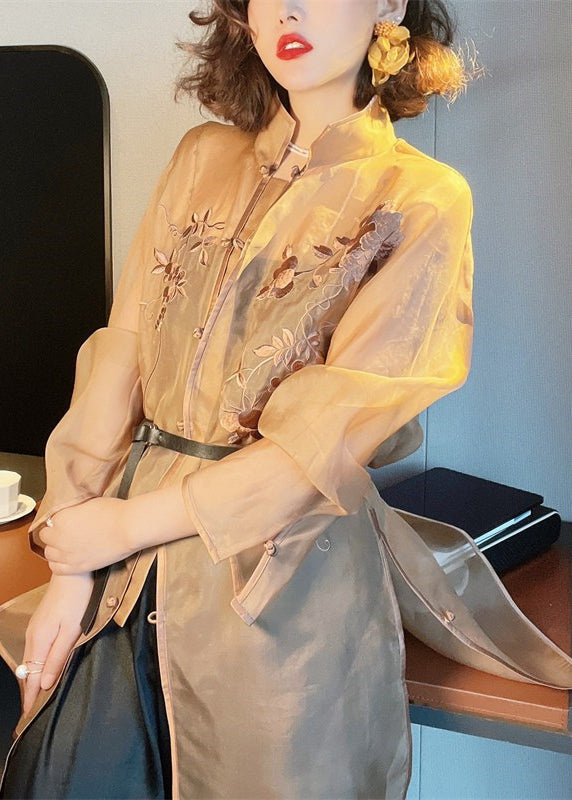 Effortlessly Elegant Garment with a Timeless Design
