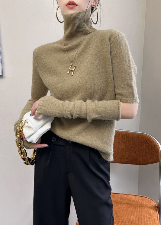 Beautifully Finished Sweater in a Timeless Design