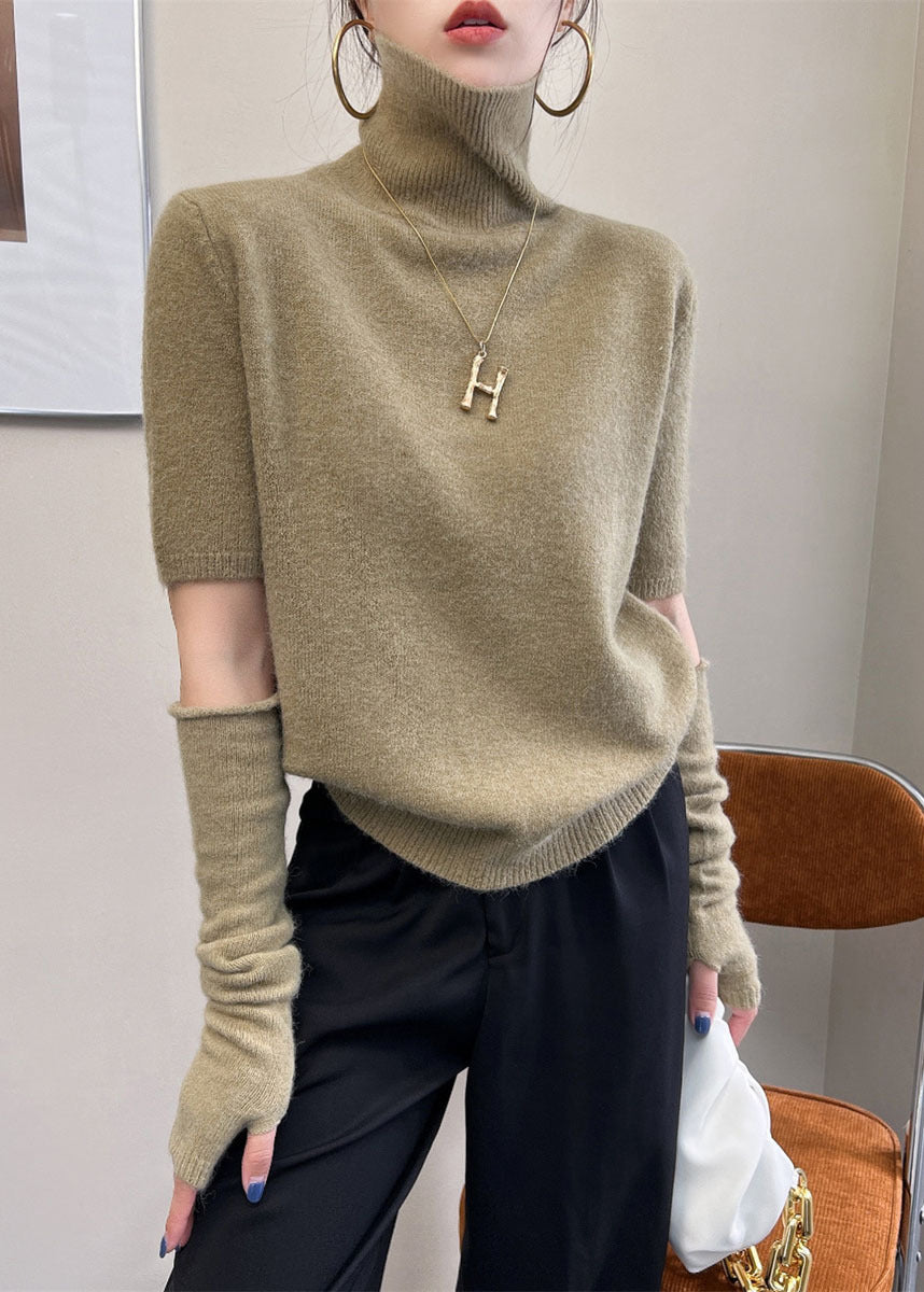 Beautifully Finished Sweater in a Timeless Design