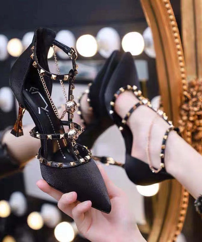 Chic Orthopedic Sandals with Unique Design