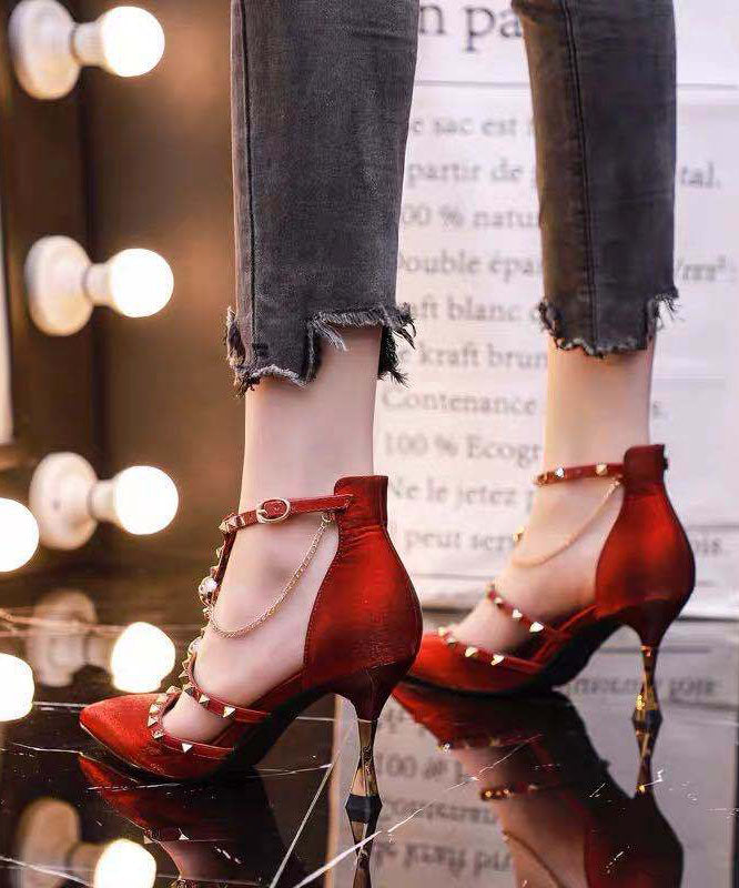 Chic Orthopedic Sandals with Unique Design