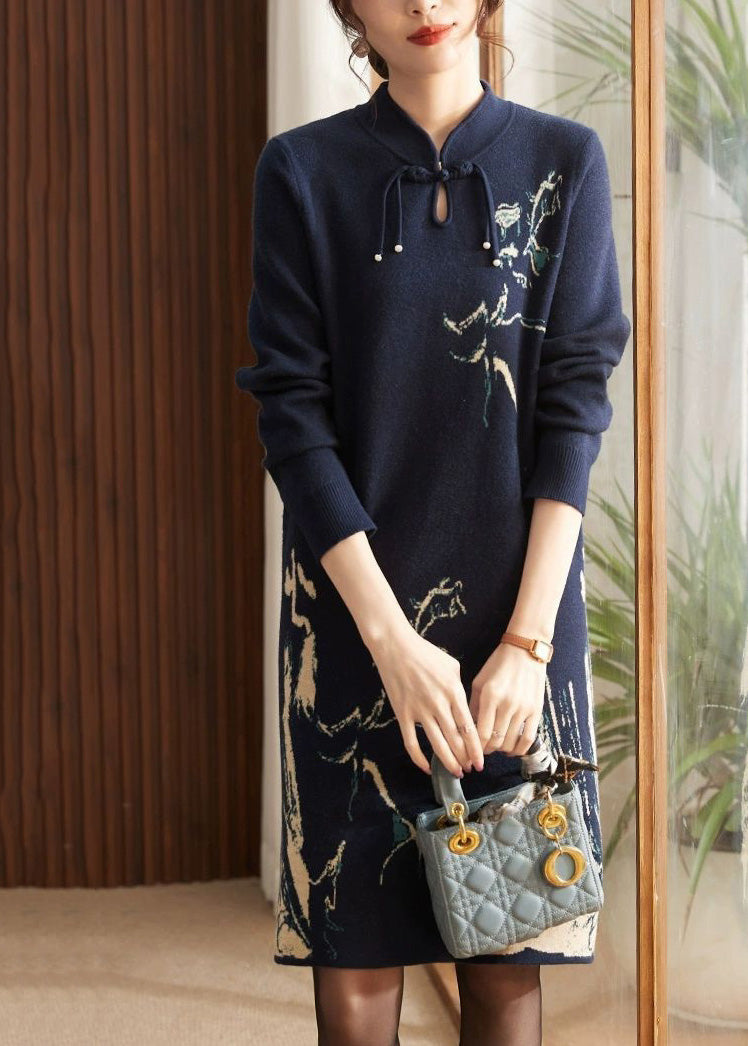 Well Tailored Sweater with a Graceful Silhouette