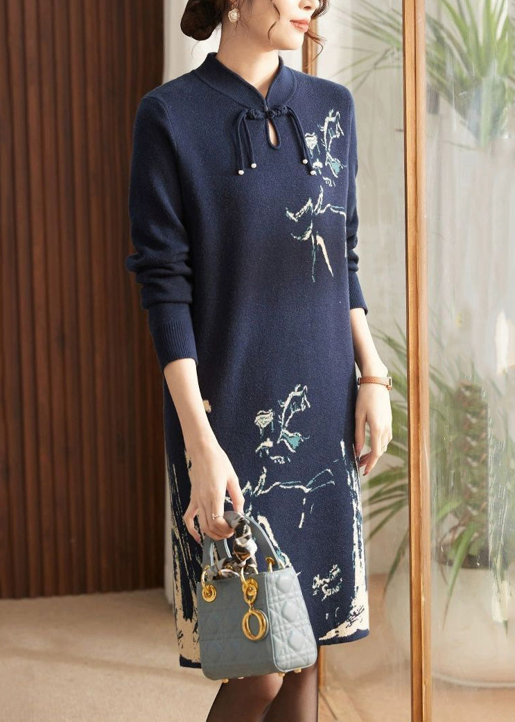 Well Tailored Sweater with a Graceful Silhouette