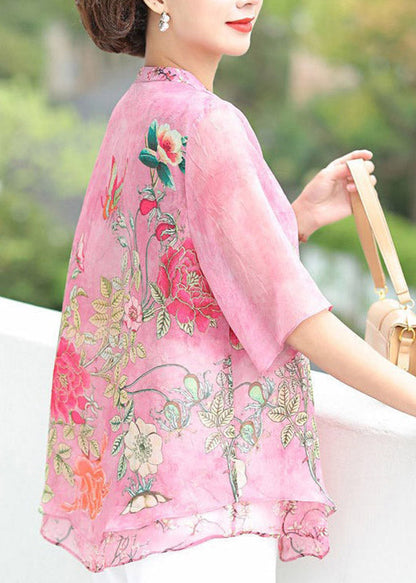 Well Tailored Top with a Graceful Silhouette