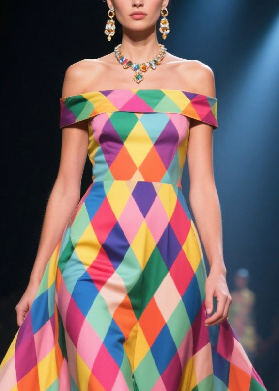 Well Tailored Dress with a Graceful Silhouette