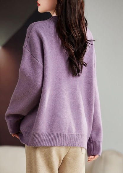 Effortlessly Elegant Sweater with a Timeless Design