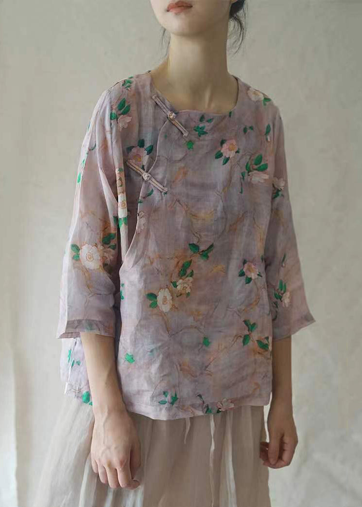 Well Tailored Shirt with a Graceful Silhouette