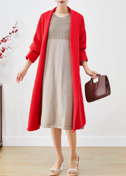 Well Tailored Cardigan with a Graceful Silhouette