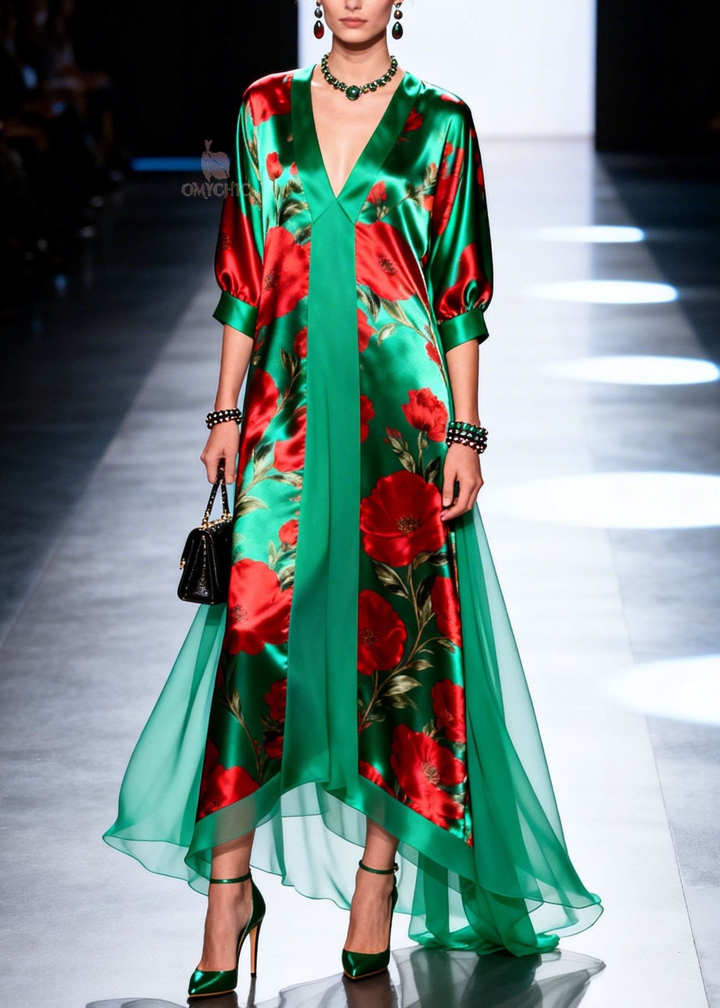 Gracefully Styled Dress for Any Occasion