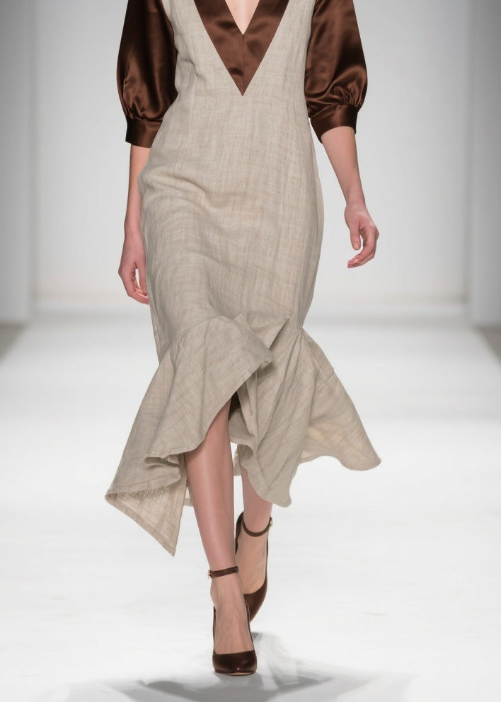 Beautifully Crafted Dress in a Classic Style