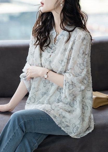 Effortlessly Elegant Shirt with a Timeless Design
