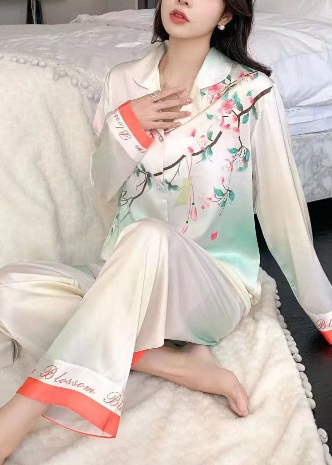 Beautiful Set with Unique Style