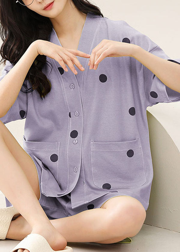 Sophisticated Garment with a Clean Classic Look