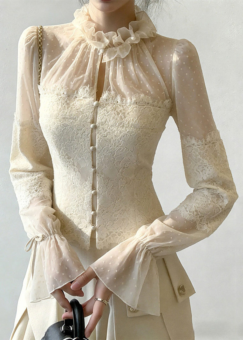 Effortlessly Elegant Blouse with a Timeless Design