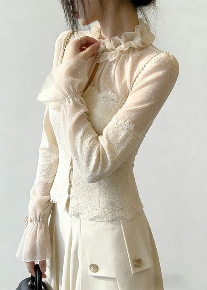 Effortlessly Elegant Blouse with a Timeless Design