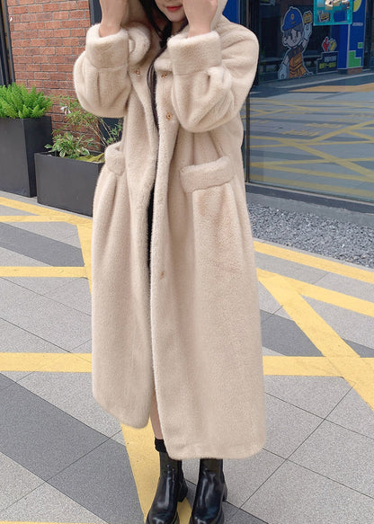Sophisticated Coat with a Clean Classic Look