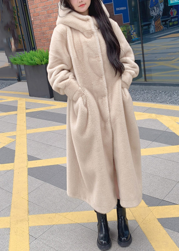 Sophisticated Coat with a Clean Classic Look