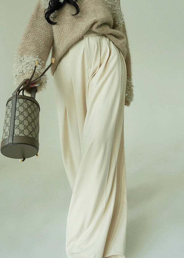Well Tailored Pants with a Graceful Silhouette