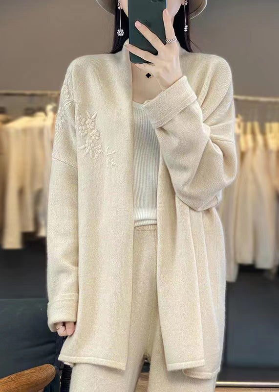 Classic Vintage Cardigan with a Flattering Fit