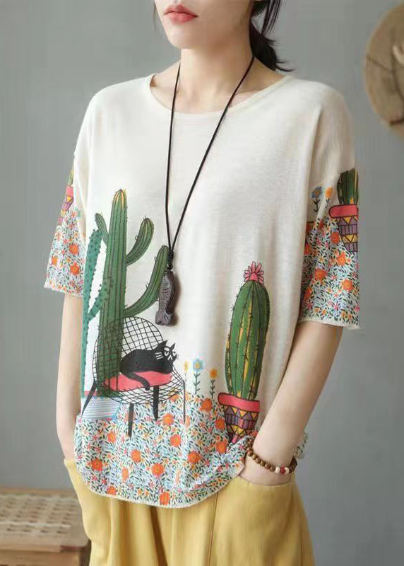 Well Tailored Top with a Graceful Silhouette