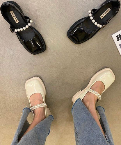 Graceful Orthopedic Flats for Modern Look