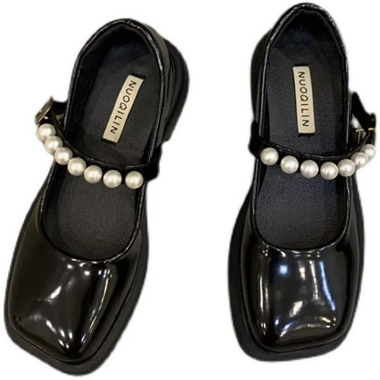 Graceful Orthopedic Flats for Modern Look