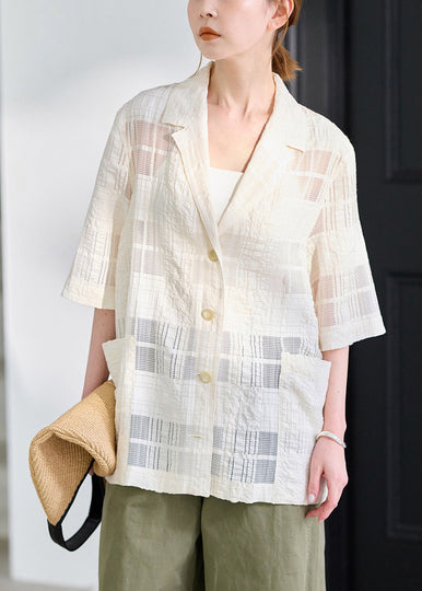 Well Tailored Blouse with a Graceful Silhouette