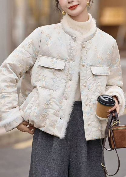 Gracefully Styled Coat for Any Occasion