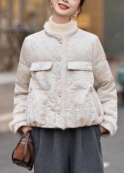 Gracefully Styled Coat for Any Occasion