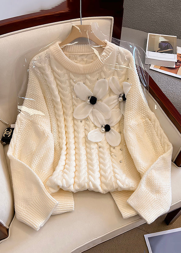 Gracefully Styled Sweater for Any Occasion