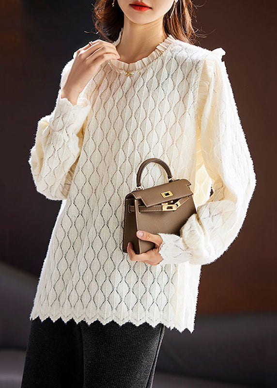 Well Tailored Blouse with a Graceful Silhouette
