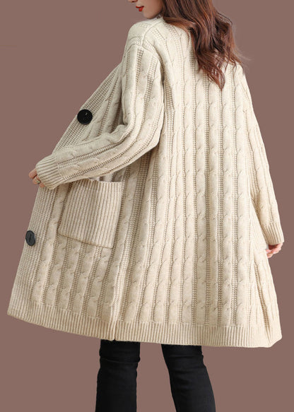 Elegantly Styled Cardigan for Everyday Wear