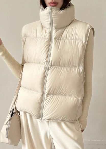 Beautifully Finished Coat in a Timeless Design