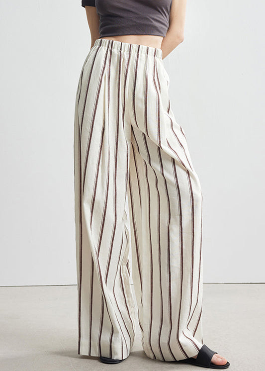 Effortlessly Elegant Pants with a Timeless Design
