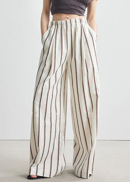 Effortlessly Elegant Pants with a Timeless Design