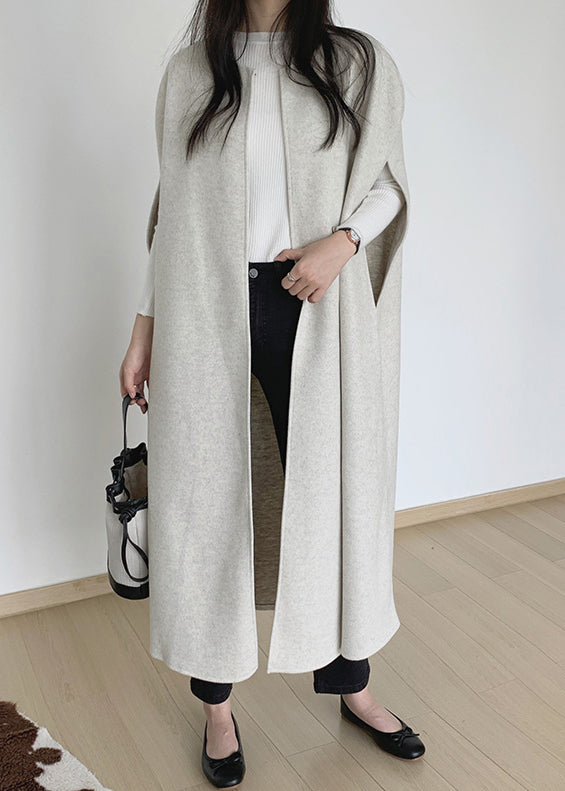 Well Tailored Coat with a Graceful Silhouette
