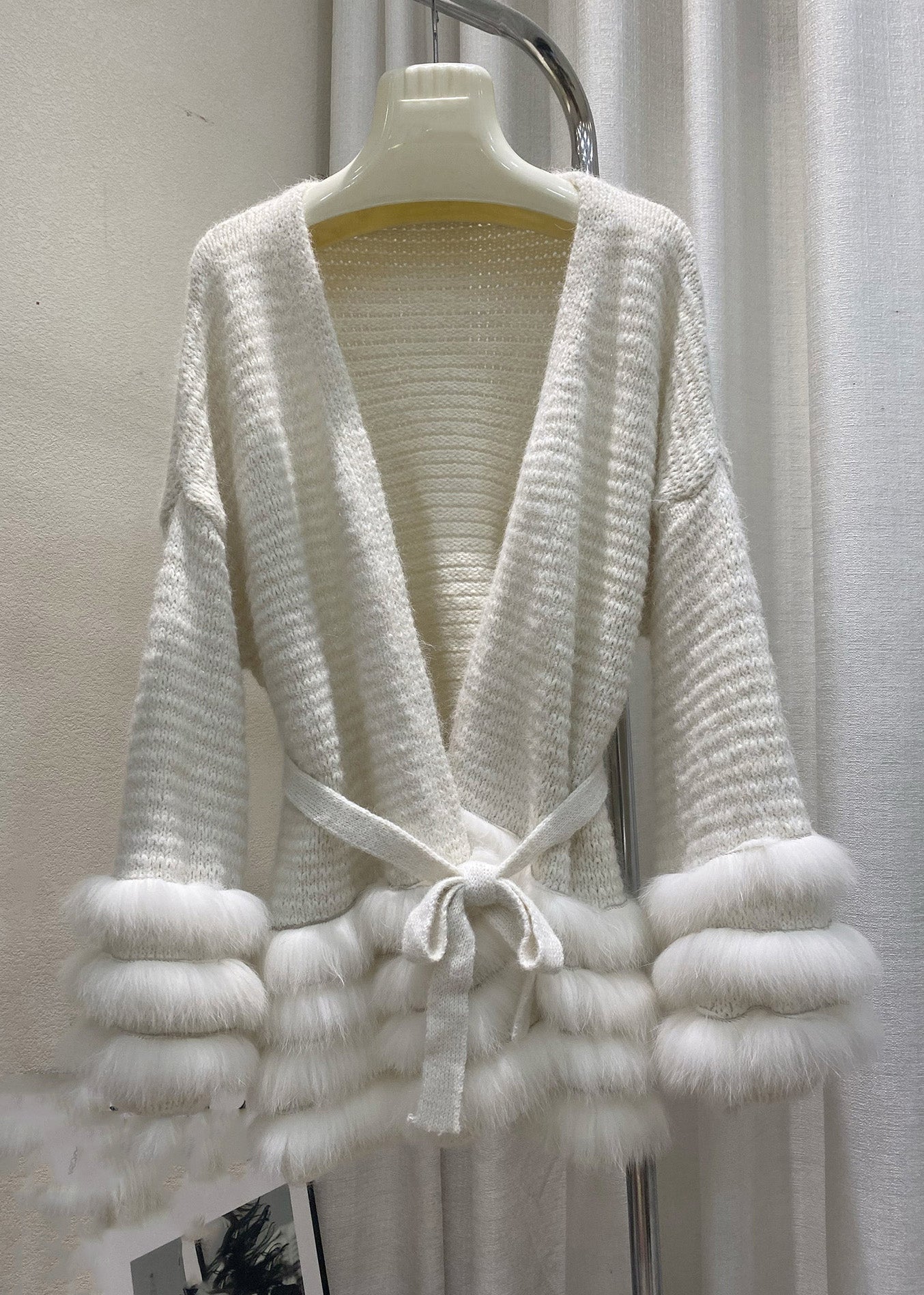 Gracefully Styled Cardigan for Any Occasion