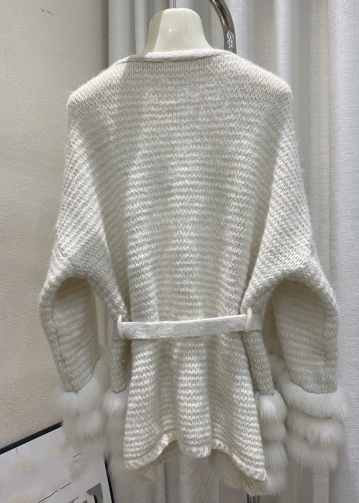 Gracefully Styled Cardigan for Any Occasion