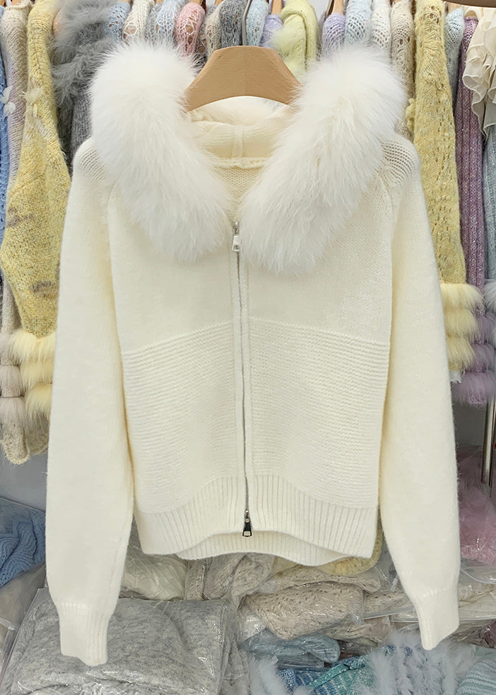 Beautifully Finished Coat in a Timeless Design