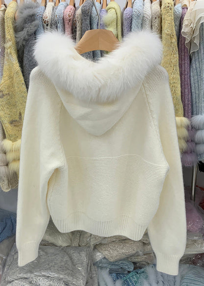 Beautifully Finished Coat in a Timeless Design