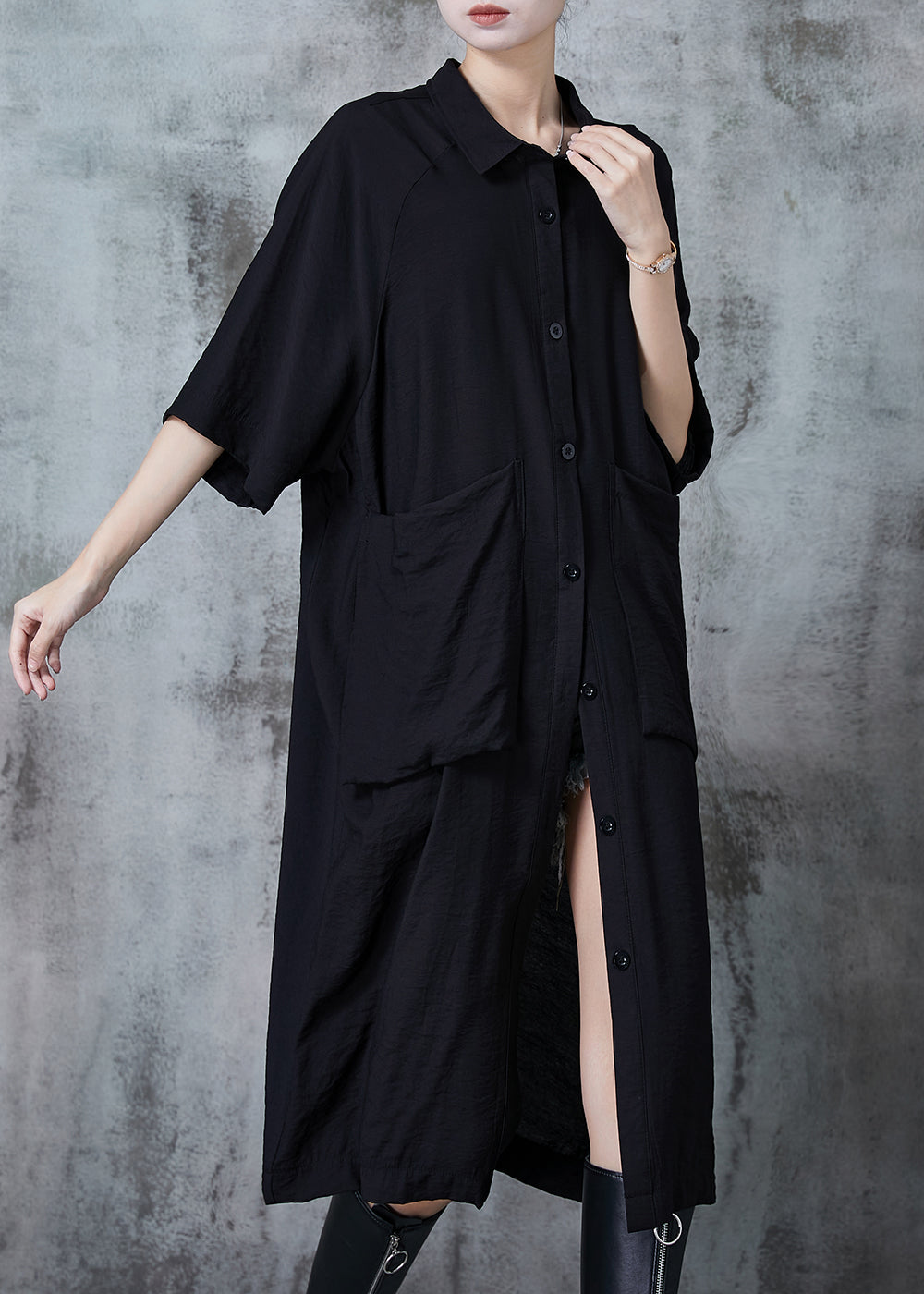 Effortlessly Elegant Dress with a Timeless Design
