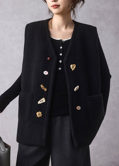 Beautifully Finished Coat in a Timeless Design