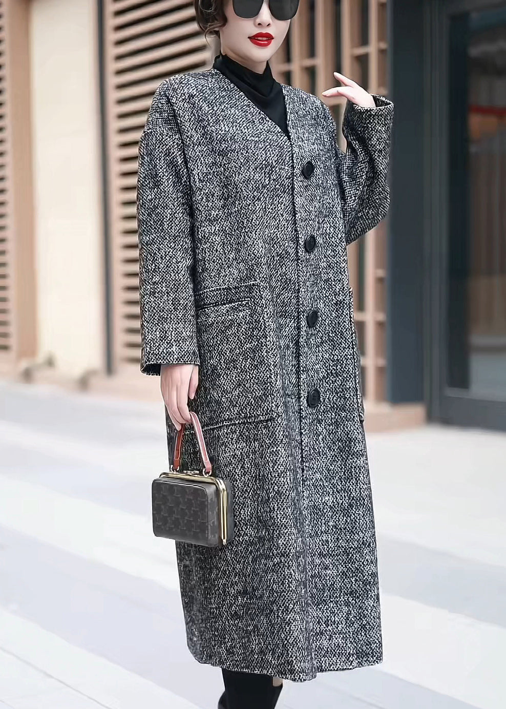 Elegantly Styled Coat for Everyday Wear