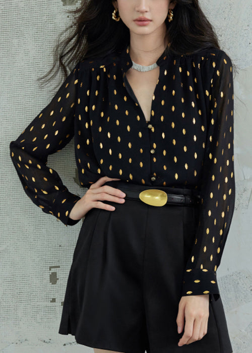 Effortlessly Elegant Blouse with a Timeless Design